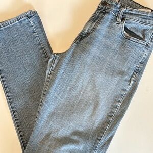 Levi’s mid rise skinny, size 30